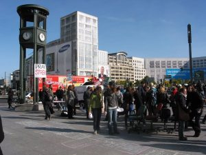 Keine Arbeit ohne Lohn!