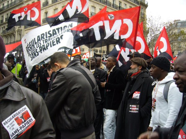 Frankreich_SansPapiers-Demo-2009-11-29-02.jpg