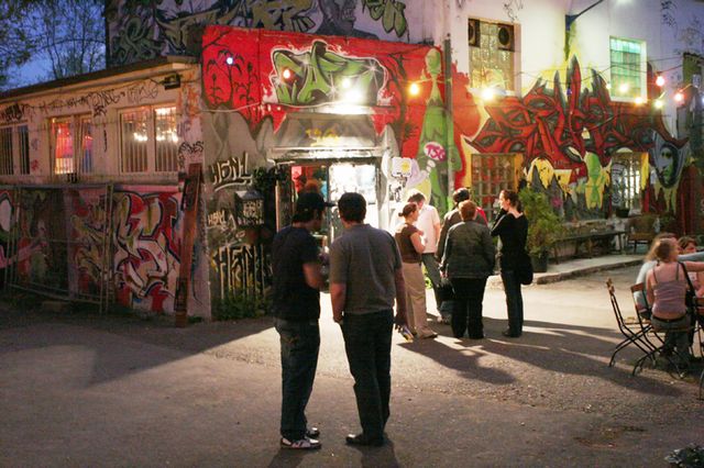 Frisch renoviert öffnet das "Druckluft" seine Tore für die Limesse. Im Hof wird Akustisches geboten werden