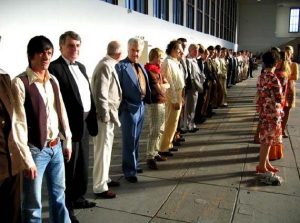 „Alle Komparsen auf Anfang“