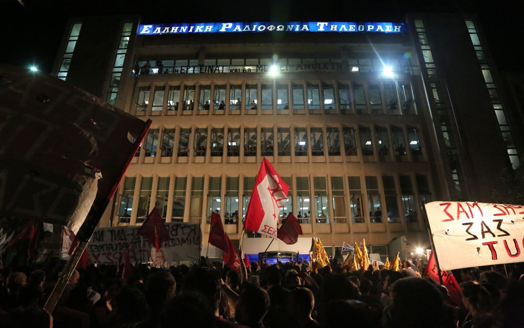 Die Solidaritätsbewegung mit dem Staatssender ERT könnte eine Brücke zwischen den verschiedenen AkteurInnen der Sozialproteste in Griechenland bauen (Quelle: afunke.blogsport.de)