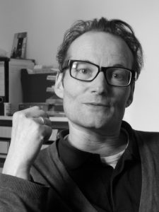 Robert Brack leistet Detektivarbeit zur Identifizierung eines Rebellen