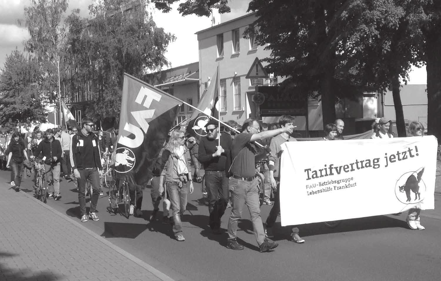 Die Praxis gibt klare Antworten: FAU Frankfurt kämpft wie hier am 21. Mai für einen Tarifvertrag