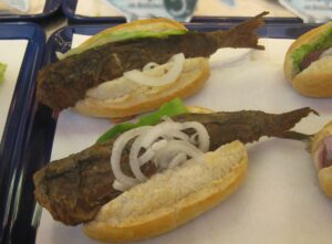 Lohnraub am Ostseestrand